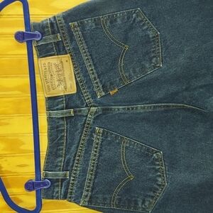 Levi's 960 mom jeans